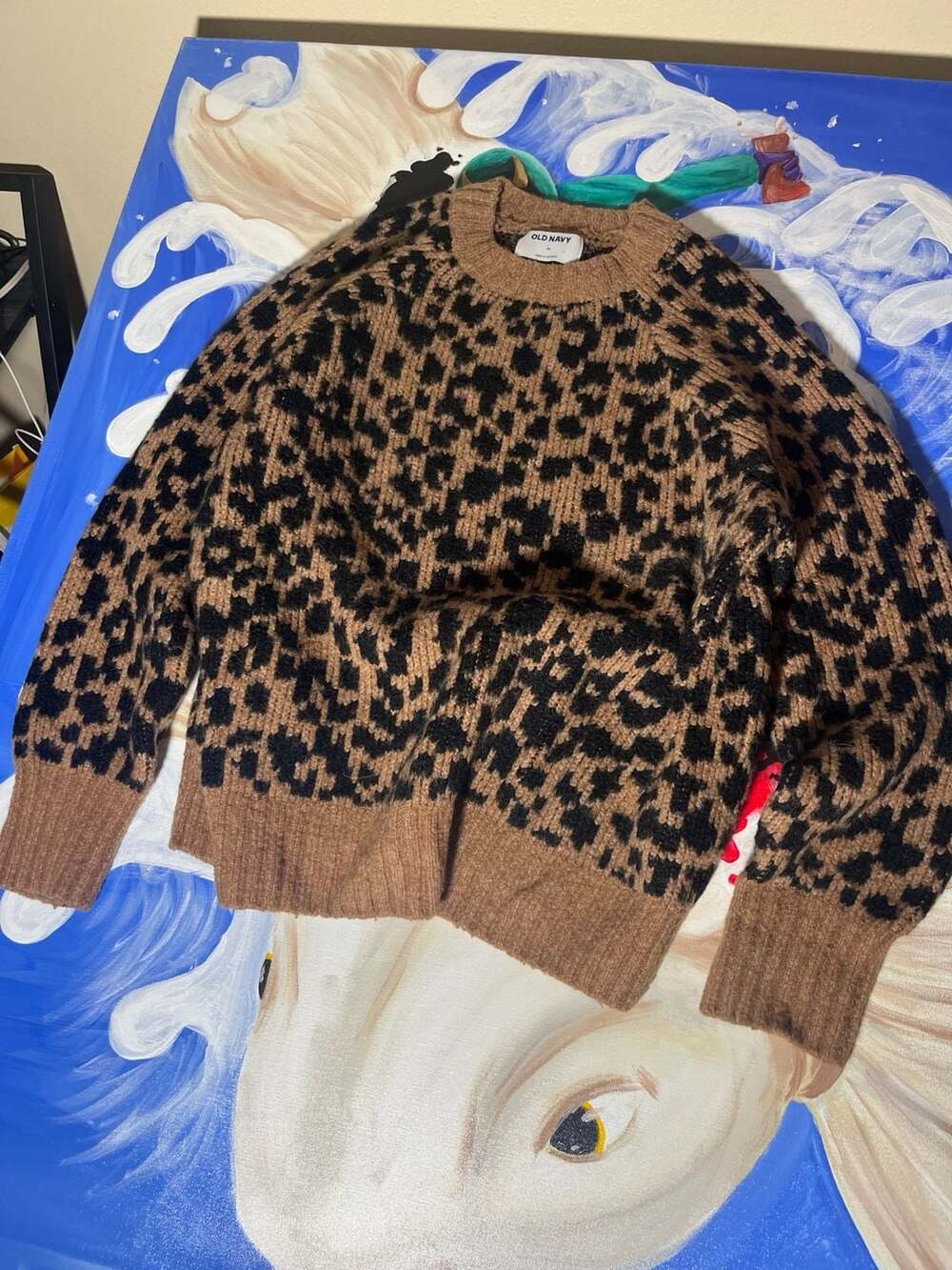 Old Navy Leopard Print Crewneck Sweater Size M